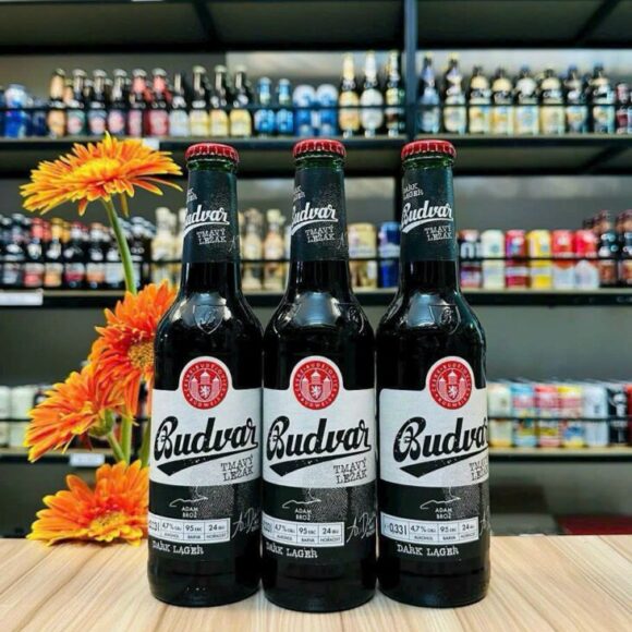 Bia Budweiser Budvar Dark 4,7% – Chai 330ml – Thùng 24 Chai