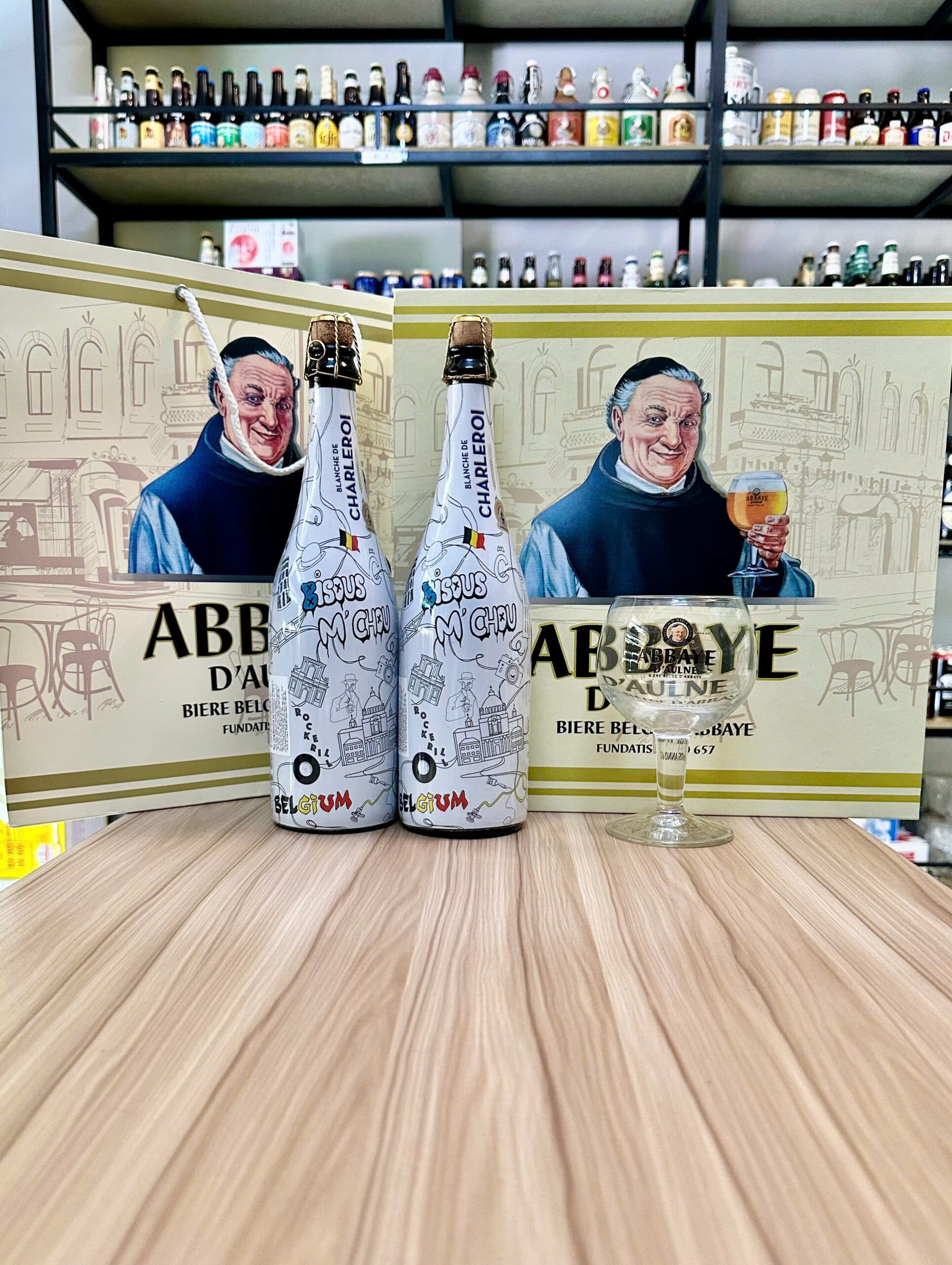 hop-qua-bia-chaleroi-de-blanche-chai-750ml