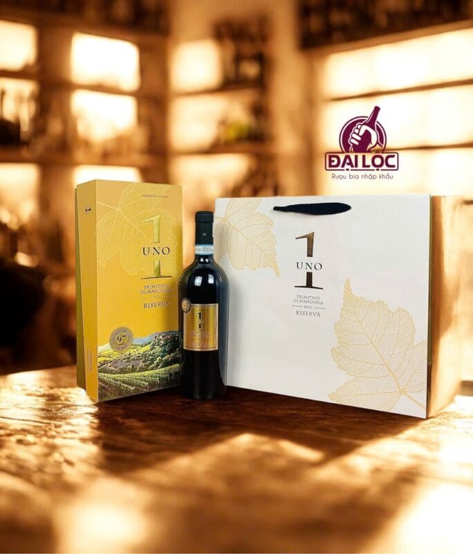 Giống nho Primitivo nổi tiếng vớ nồng độ cồn ấm áp và màu sắc đỏ ruby sẫm đầy quyền lực.