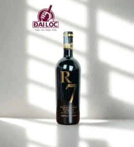 Vang Ý R7 Primitivo Puglia 15% – Vang Đỏ Mạnh Mẽ, Đậm Đà Từ Miền Nam Nước Ý
