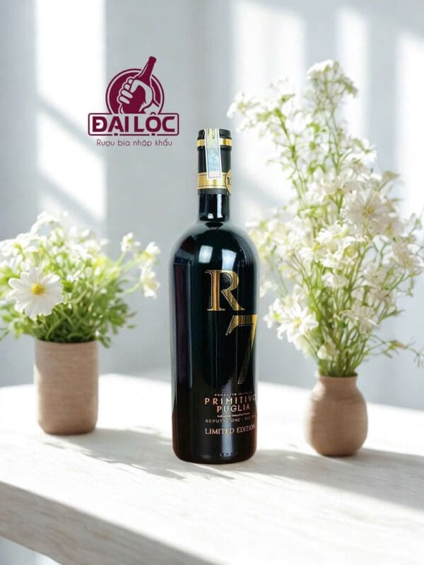 Rượu vang Ý giá rẻ - Top dòng vang đỏ Ý bán chạy dưới 1 triệu Nếu bạn thích sự ngọt ngào và đậm đà, rượu vang Ý giá rẻ R7 Primitivo là lựa chọn không thể bỏ qua.