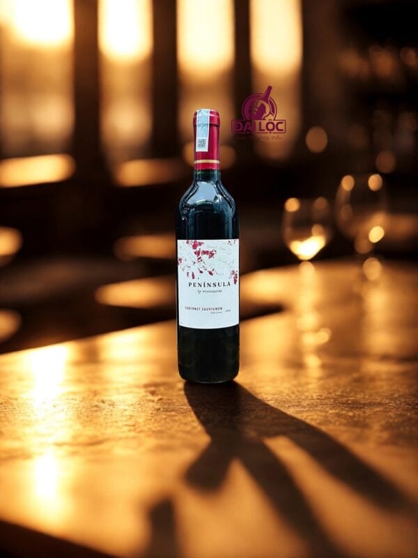 Bí quyết thưởng thức vang Chile cho người mới Vang đỏ Chile kết hợp hoàn hảo cùng các món thịt đỏ nướng đậm đà trên bàn tiệc.